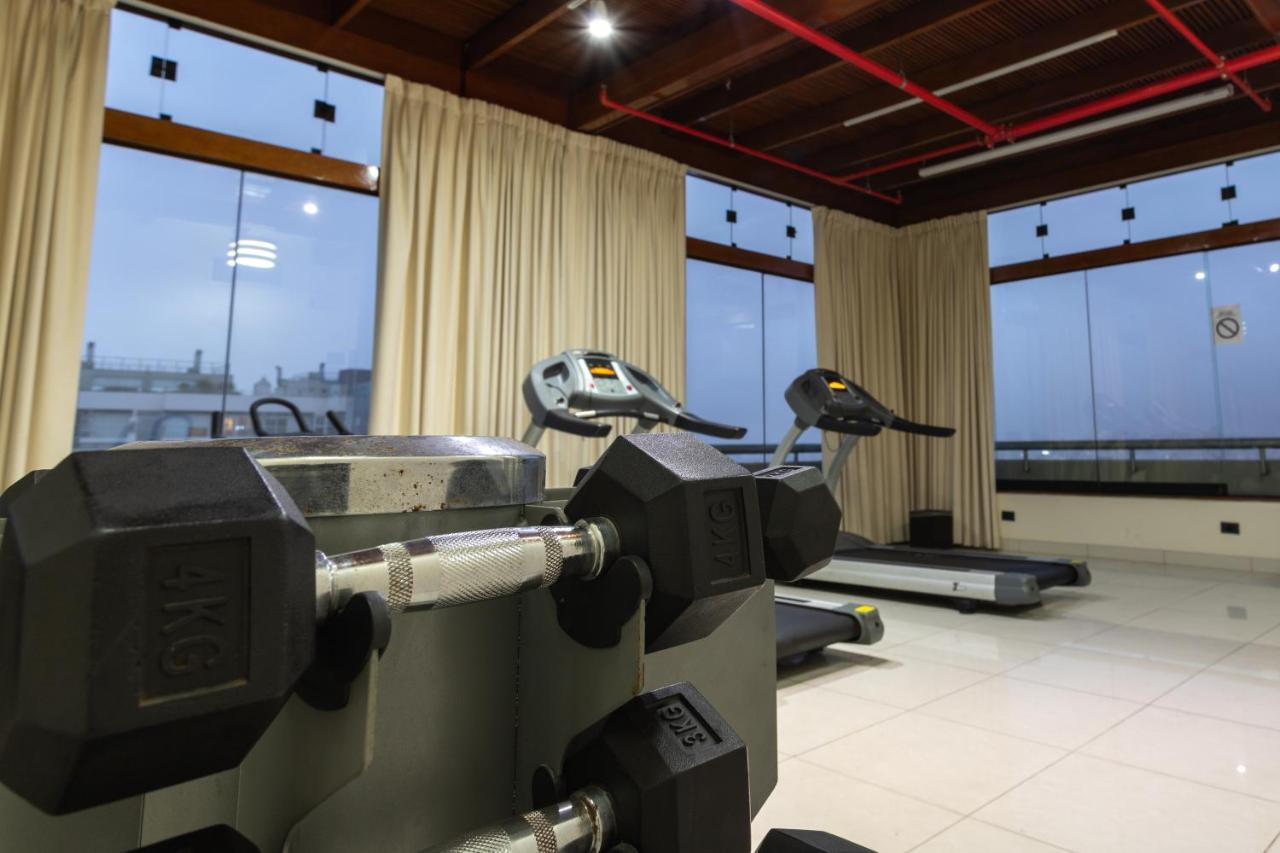 J&A Classic Hotel Lima Extérieur photo The gym at the hotel