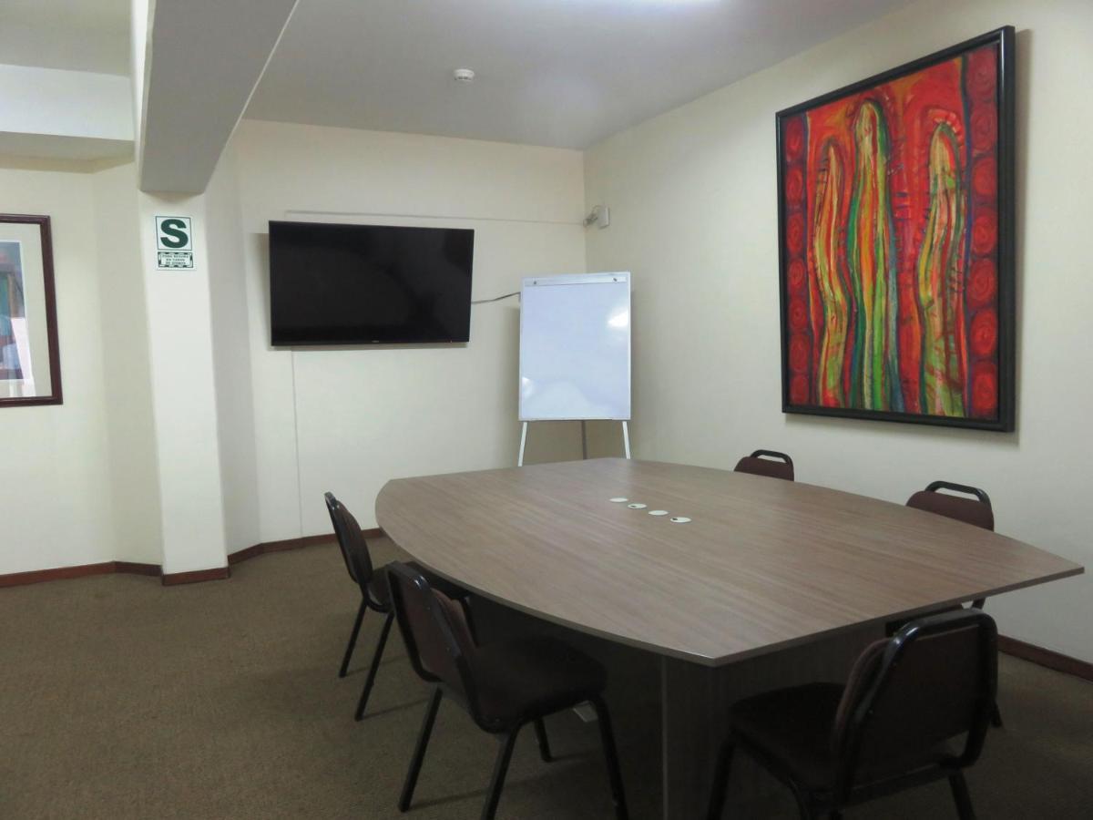 J&A Classic Hotel Lima Extérieur photo A meeting room at the University of the Free State
